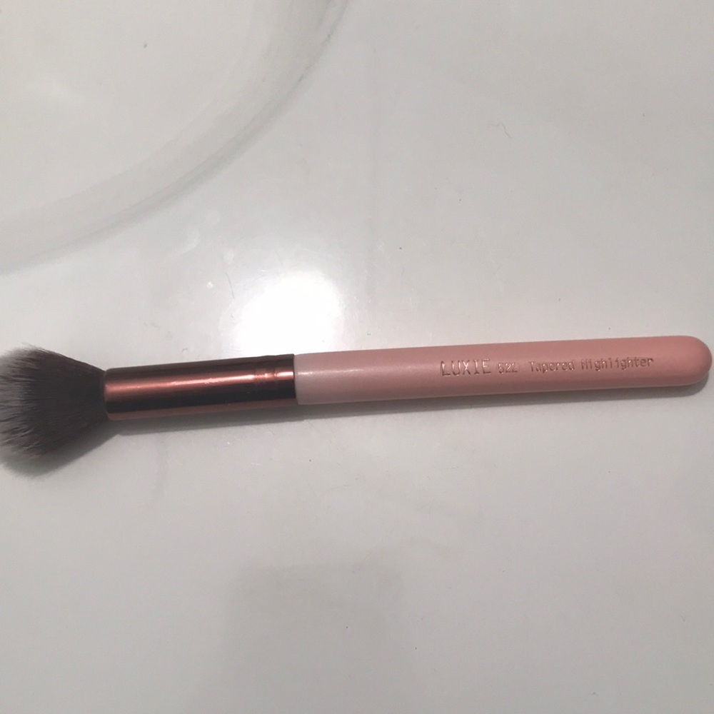 Luxie Tapered Highlighter Brush (522)